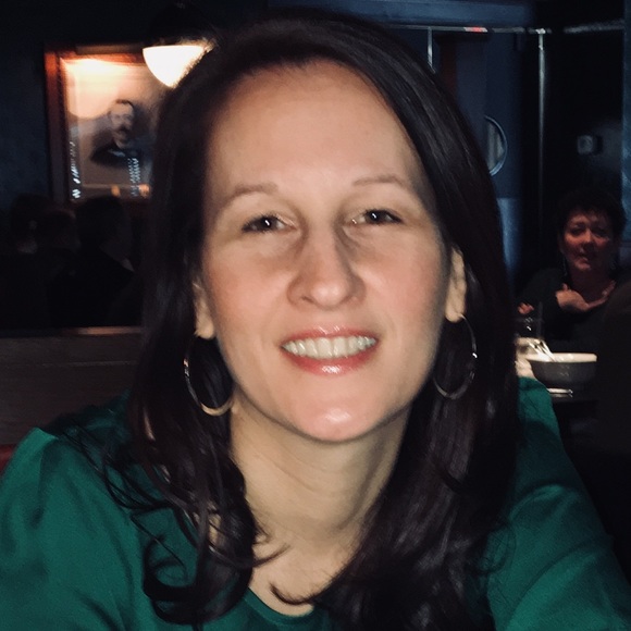 Meet your Posher, Bridget - Picture 1 of 1